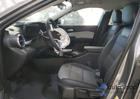 2025 Chevrolet Trax 1Lt из США, поврежденный, VIN KL77LHEP0SC141045